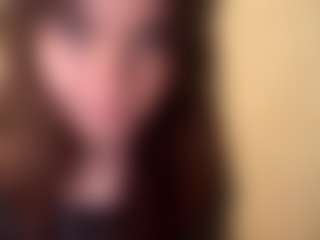 YaniraJunk's Live Sex Cam Show
