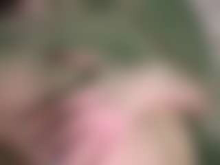 YaniraJunk's Live Sex Cam Show