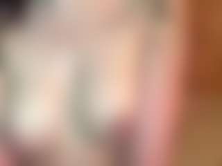YaniraJunk's Live Sex Cam Show