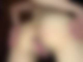 YaniraJunk's Live Sex Cam Show