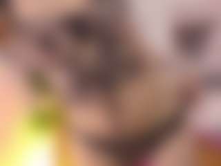 Live cam show with Melany-Naa - Green Eyes on Uber Horny