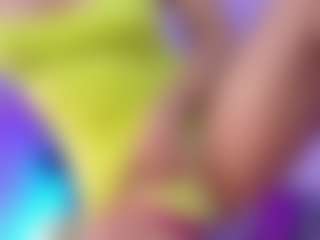 Live cam show with Melany-Naa - Average on slutload