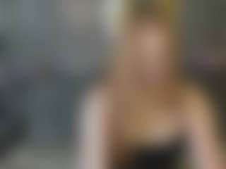 Live cam show with Sally - Teen (18+) on Camsoda Late Night