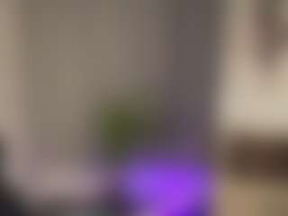 Live cam show with Sally - Trimmed Teen (18+) on Fling VIP Chat