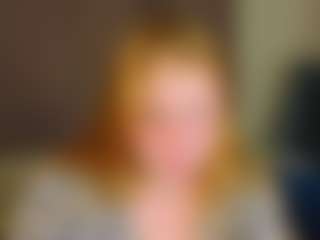 Live cam show with Sally - Submissive on Dolls Live