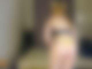 Live cam show with Sally - Trimmed Teen (18+) on liverealitysex.com