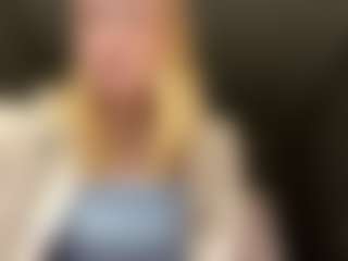 SandraAllamong's Live Sex Cam Show