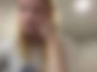 SandraAllamong's Live Sex Cam Show