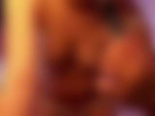 Live cam show with CristenSayre - Camel Toe on CamClone