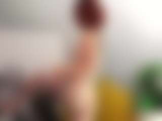 Live cam show with Dali Rush - Blonde Hair Petite on livesuperchat.net