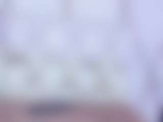 Live cam show with Lilicameron - Colombia on UwU Esports