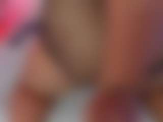 Live cam show with Lilicameron - Deepthroat on SquirtSoMuch