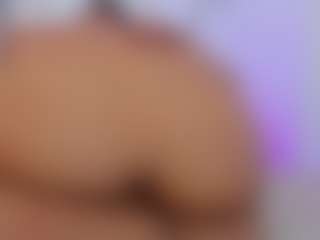 Live cam show with Lilicameron - Camel Toe on TastyBlacksLive