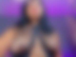 luccia-smith's Live Sex Cam Show