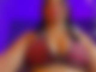 luccia-smith's Live Sex Cam Show