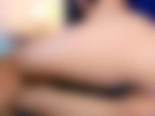 Live cam show with Nicolle-HERNANDEZ - Dildo Or Vibrator on Gym Cam Girls