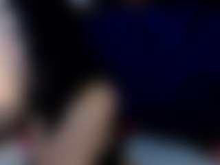 Live cam show with Nicolle-HERNANDEZ - Lovense Petite on LiveSexCams6