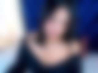 Live cam show with Nicolle-HERNANDEZ - Blowjob on UwU Esports