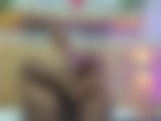 Live cam show with ThaliaWest - Flash on Gym Cam Girls
