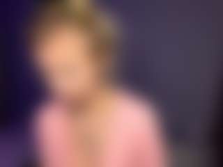 Live cam show with Kate - Facesitting on testsause.com