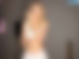 Live cam show with Kate - Petite on madthumbs