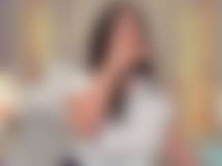 ElaReyy's Live Sex Cam Show