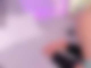 ElaReyy's Live Sex Cam Show