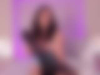 ElaReyy's Live Sex Cam Show