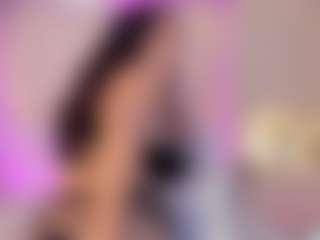 ElaReyy's Live Sex Cam Show