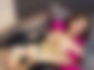 LucyWillow's Live Sex Cam Show