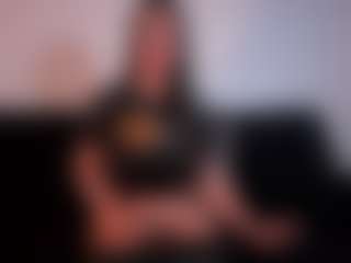 Live cam show with Nico Ruiz - College MILF on Camsoda