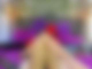 Live cam show with SoftDesiree - Fuck Machine on livesuperchat.net
