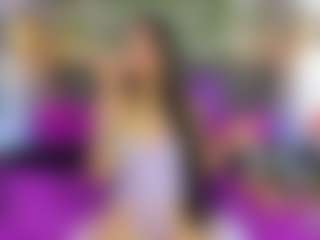 Live cam show with SoftDesiree - Thin on Hubzter Live
