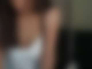 Live cam show with AnettaKiss - Strapon on Soda Cam