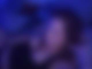 Live cam show with Raven - Shower on livesexfox.com