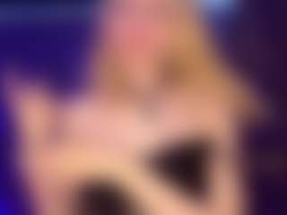 Live cam show with Adriana - Shower on Milfs Live