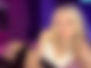 Live cam show with Adriana - Average on PervPlay.com
