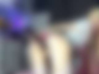Spettacolo in cam dal vivo con Adriana - Facial Piercings su Camsoda
