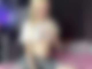 Live cam show with Adriana - Average on Strip Flash - Live Sex Shows