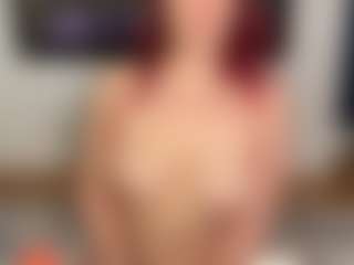 MizLuxxey's Live Sex Cam Show