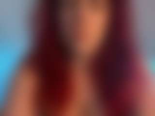 Live cam show with MizLuxxey - Fingering on Big Tits