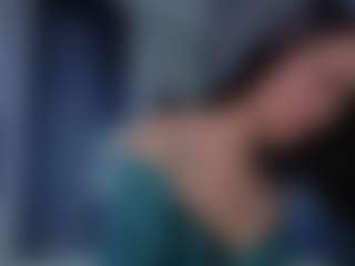 Live cam show with Kanmi - Upskirt on Milfs Live