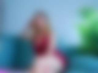 Live cam show with Kanmi - Sexy on Latina Girls
