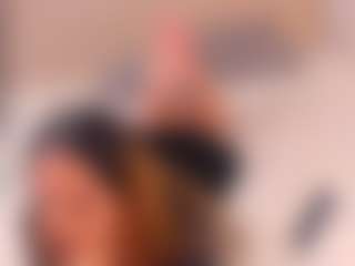 Live cam show with Kanmi - Bikini on Camsoda
