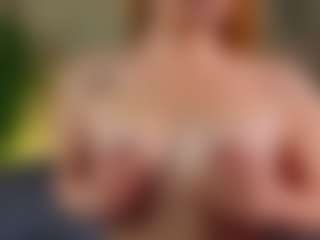 Live cam show with Kanmi - Body Massage on pussylord.com