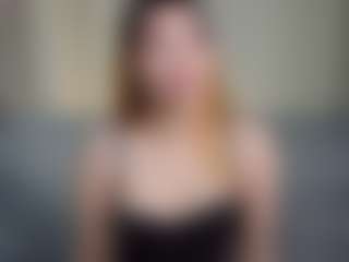 Live cam show with Kanmi - Yoga on SmokeAndPoke
