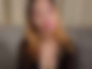 Live cam show with Kanmi - Body Massage on https://playwithruby.com