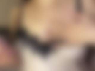 Selena's Live Sex Cam Show