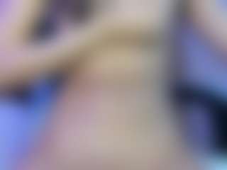 Live cam show with Franchezcaa - Upskirt on Gym Cam Girls