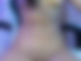 Live cam show with Franchezcaa - Innocent on livesexfox.com
